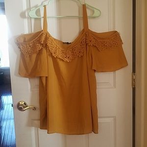 Flowly, mustard shirt